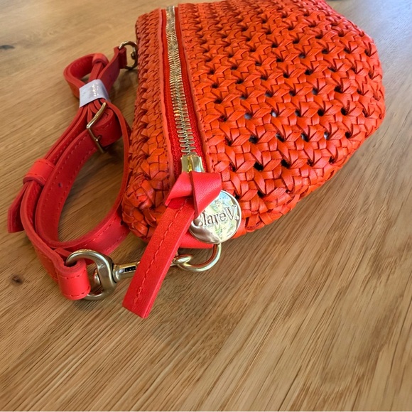 Clare V PETITE FANNY in Bright Poppy Rattan NWT $345 - Picture 4 of 11